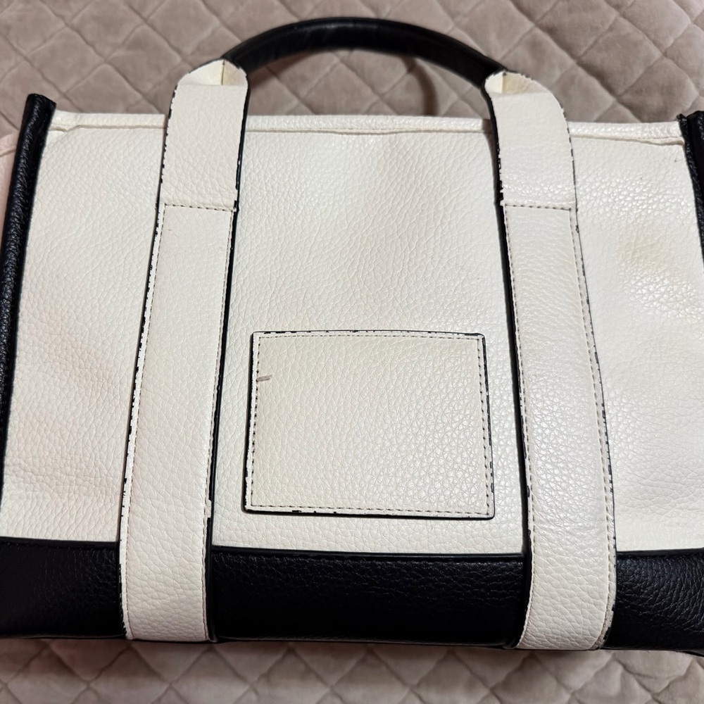 Black and White Tote Bag - Picture 3 of 4